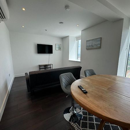 Cozy One Bedroom Flat 20 Mins Central London Bp142 Eksteriør billede