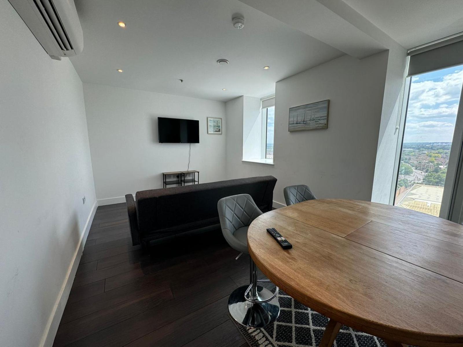 Cozy One Bedroom Flat 20 Mins Central London Bp142 Eksteriør billede